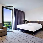 호텔 Kyriad Centre 3*