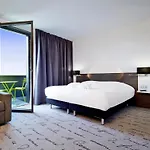 Kyriad Centre 3* 트루아