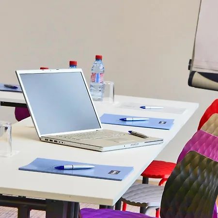 Kyriad Centre Hotel 3*