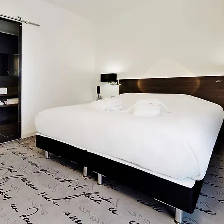 Kyriad Centre Otel Troyes