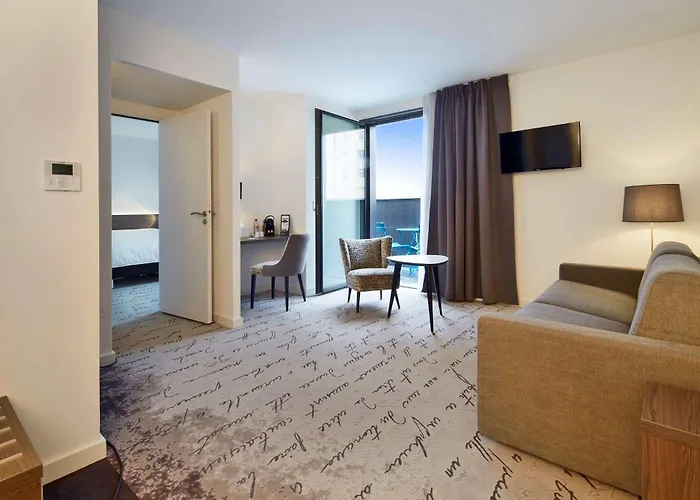 Kyriad Centre 3* 트루아