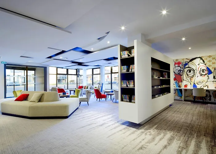 호텔 Kyriad Centre 3*